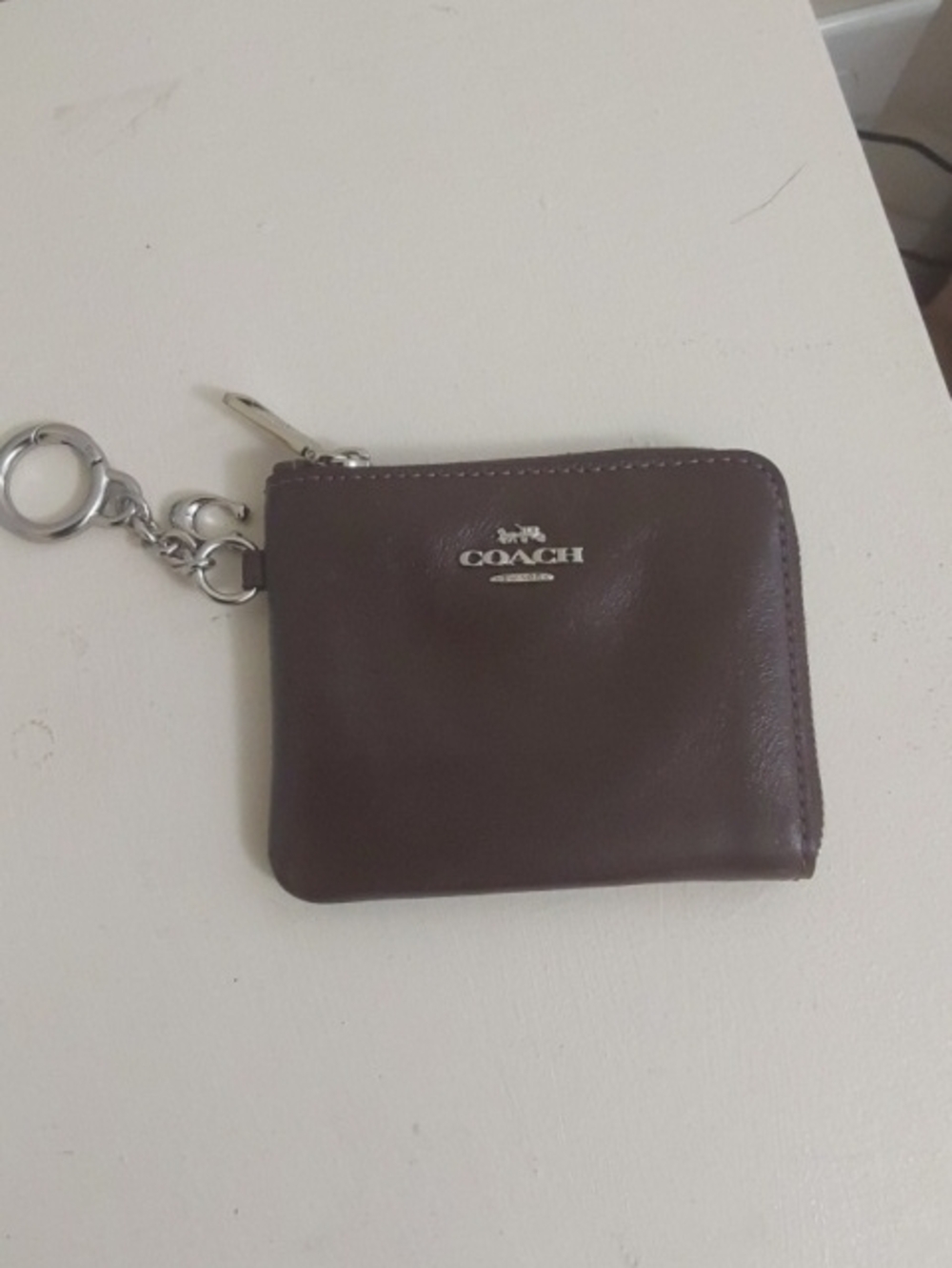 NWTVCOACH Brown Leather Zip Key & Card Holder